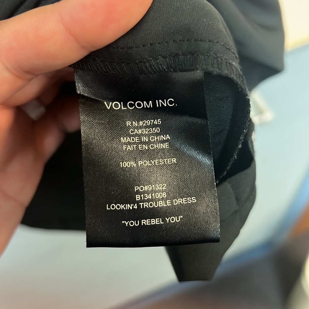 Volcom Dress - Picture 4 of 4